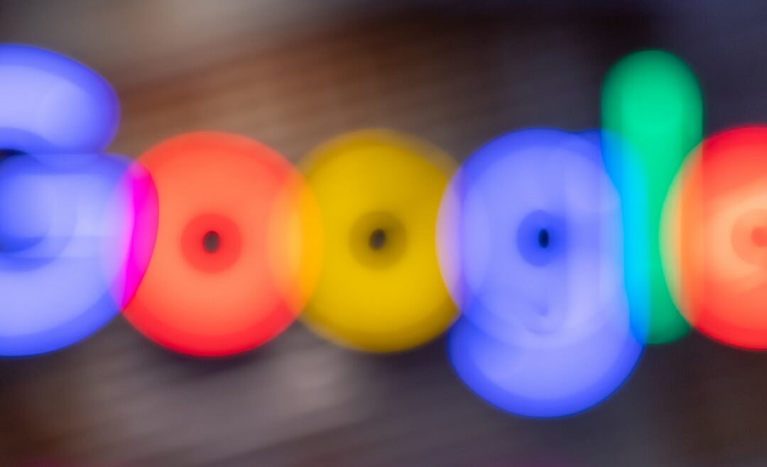 a blurry photo of a colorful object